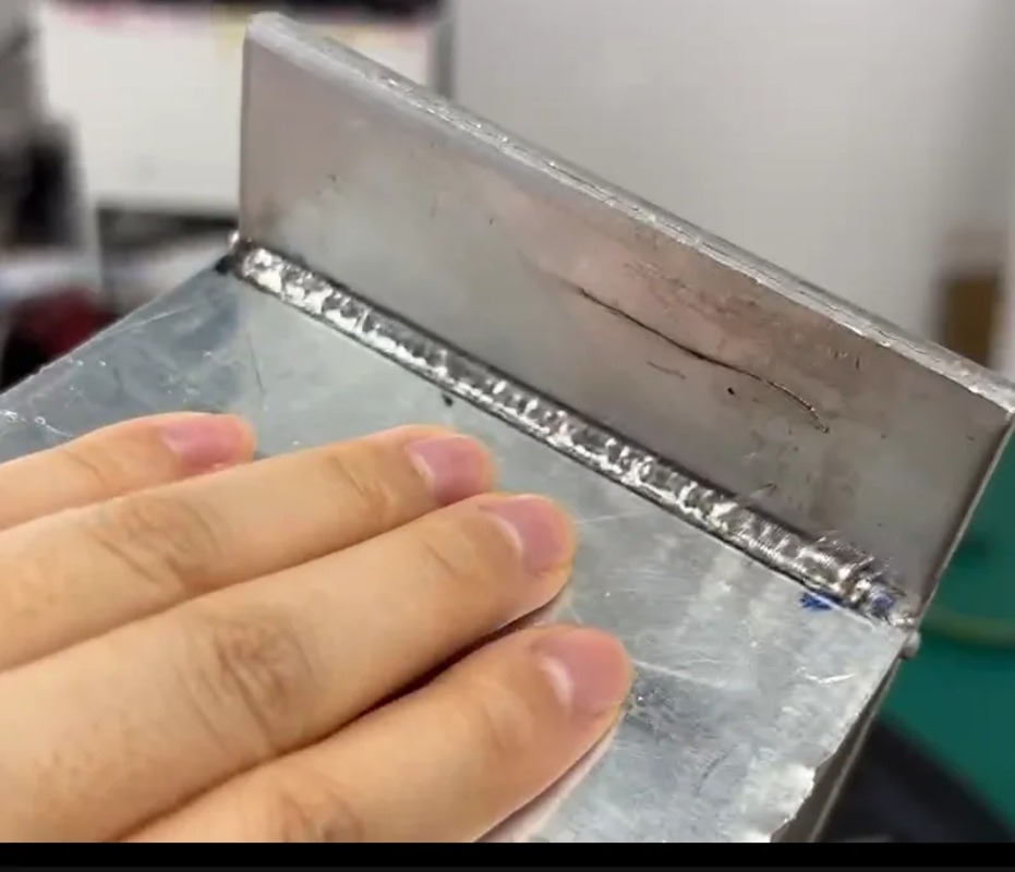 Industrial Laser Welding Tool - 수도 부품 및 파이프 용접용 휴대용