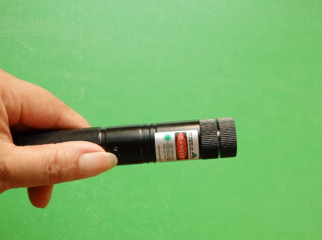 새로운 레이저 라이트 포인터 532nm 녹색 빨간색 6 - Industrial Laser Gun 리뷰 및 가격